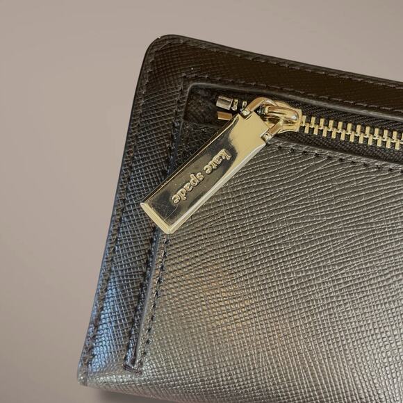 KATE SPADE Saffiano Leather Black Bifold Zip Around Wallet Excellent Condition - Picture 5 of 13